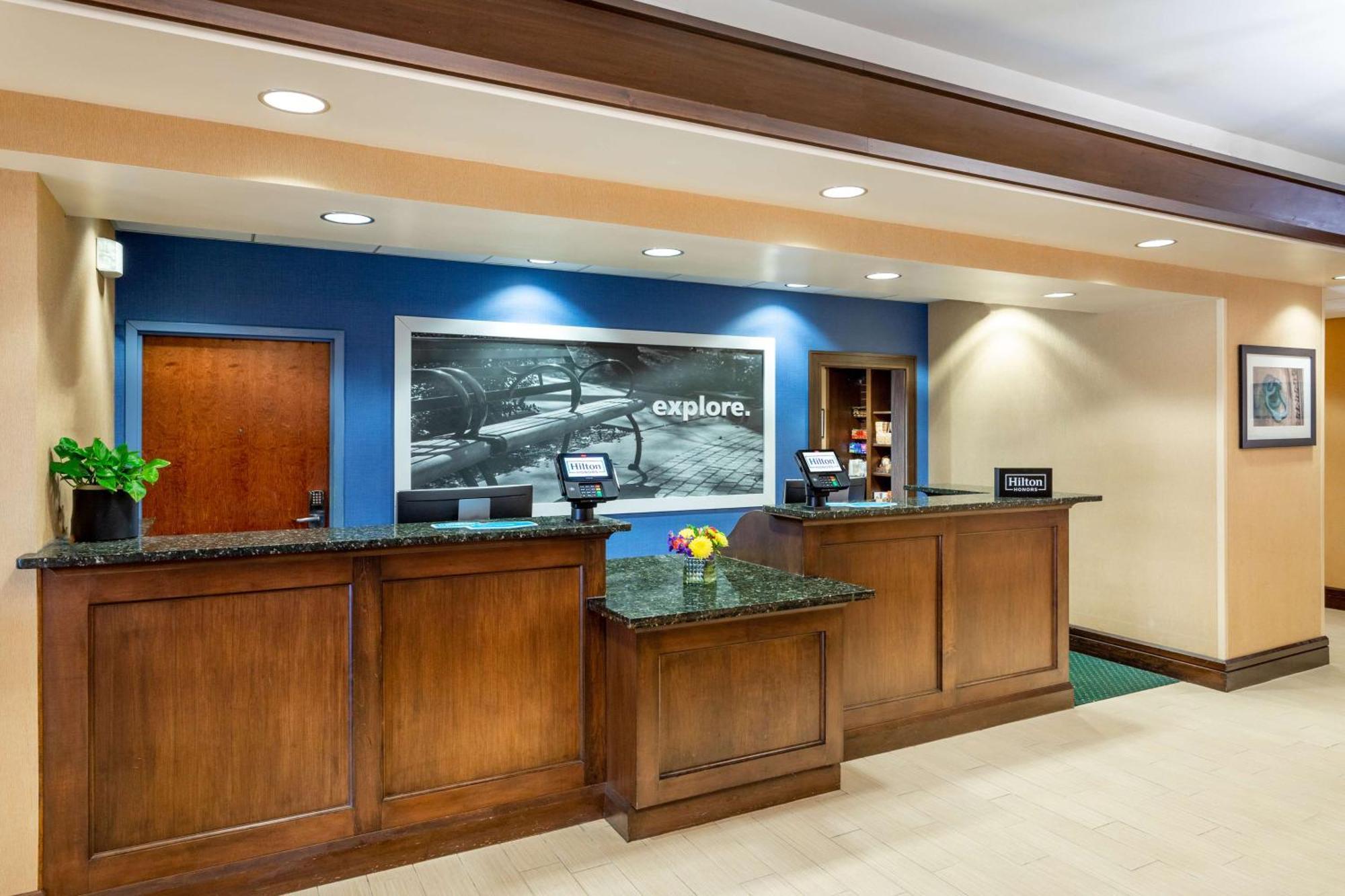Hampton Inn & Suites Sacramento-Elk Grove Laguna I-5 Exterior foto